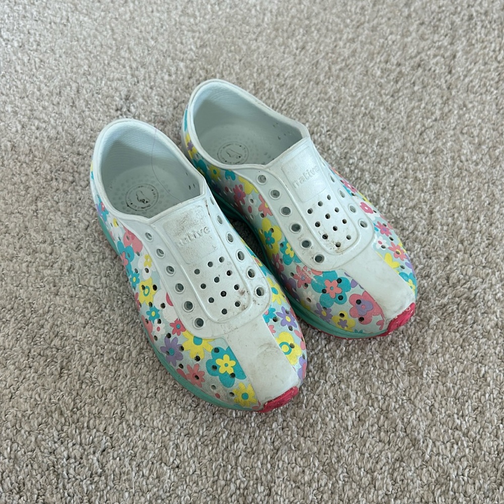 Girls native shoes